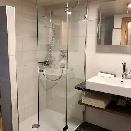 Hanna's * Ίνσμπρουκ